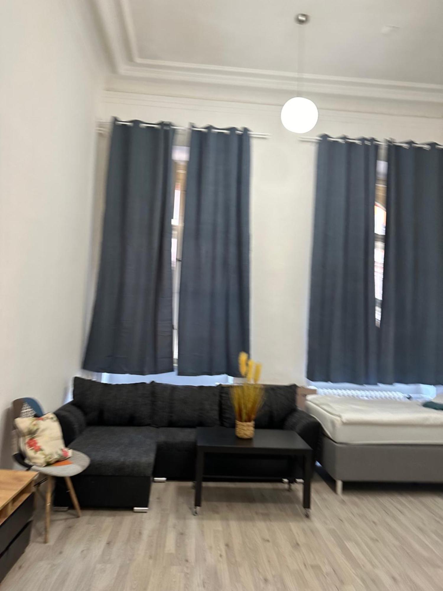 Golden - Wenceslas Square Apartment *